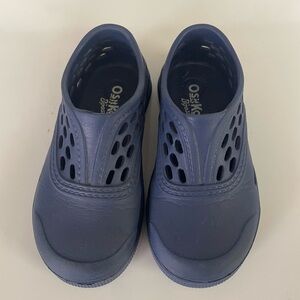 OshKosh B’Gosh rubber summer slip on shoes size 7 toddlers blue